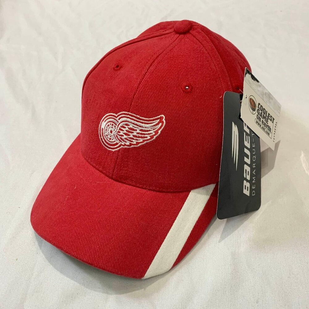 Vintage Deadstock NHL Detroit Red Wings Bauer Baseball Cap With Original Tags